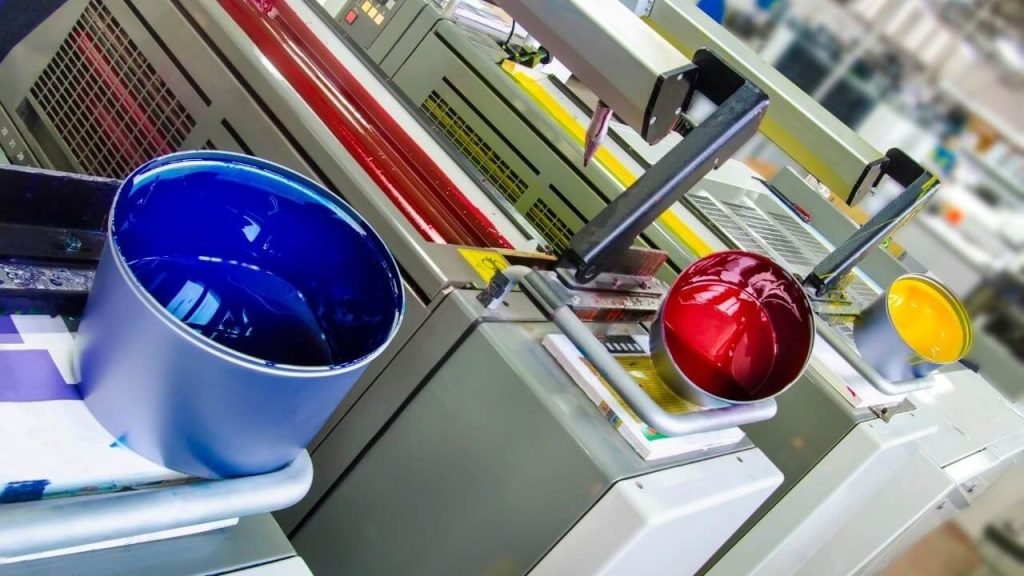Industrial printing machine with vibrant inks