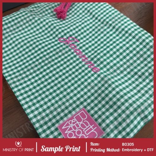 Korean Style Gingham Cosmetic Pouch (B0305)