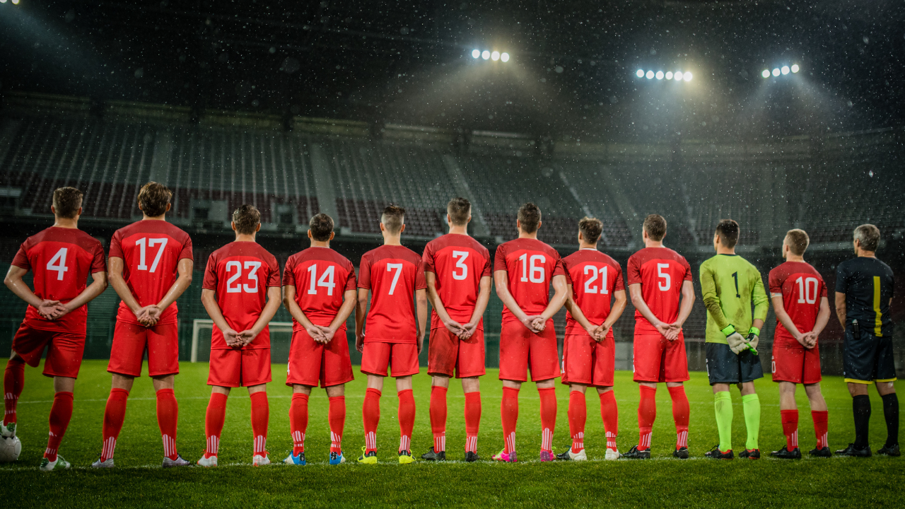 a soccer team lining up