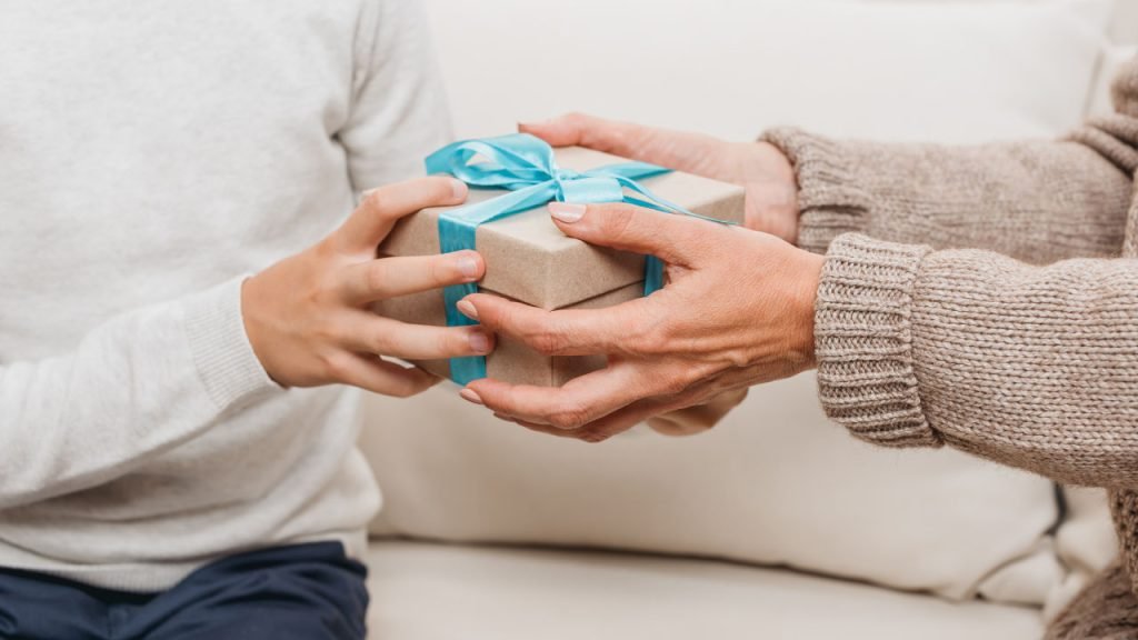 A simple act of giving personalized corporate gifts
